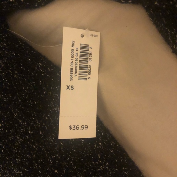 old navy sweater - Picture 2 of 2